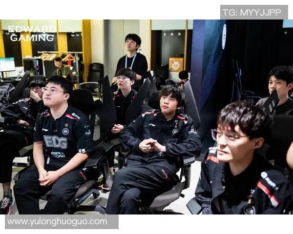 赛后复盘：LNG与EDG的战术对决与意识碰撞分析